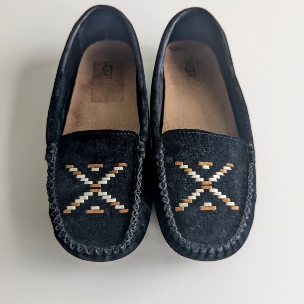 UGG Suede Driving Loafer sz 5 - Picture 2 of 16
